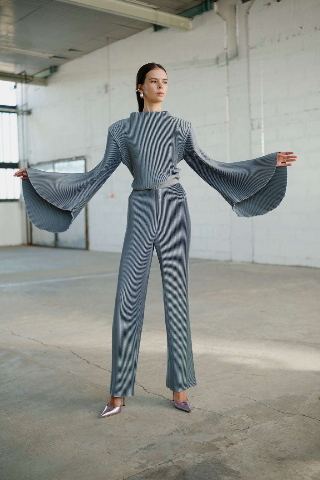 JENNY Bell Sleeve Top